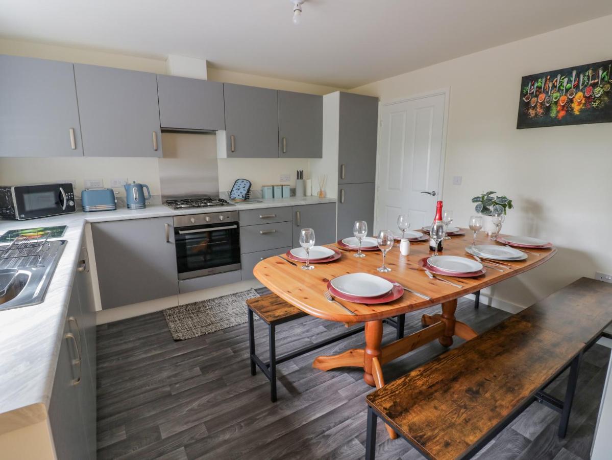 23 Moat House Close Coventry Extérieur photo