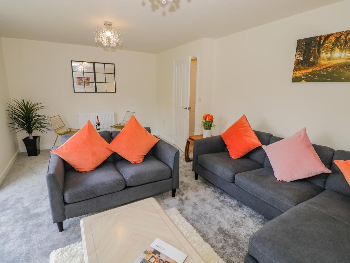 23 Moat House Close Coventry Extérieur photo